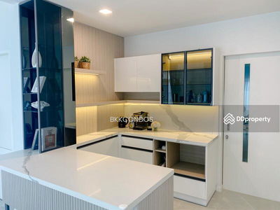 Mantana Bangna-Wongwaen, Bangkok, Thailand Mantana Bangna-Wongwaen, Bangkok, Thailand