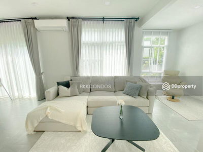 Mantana Bangna-Wongwaen, Bangkok, Thailand Mantana Bangna-Wongwaen, Bangkok, Thailand