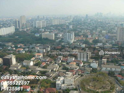Elephant Tower, Bangkok, Thailand Elephant Tower, Bangkok, Thailand