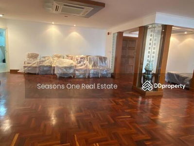 For Rent, Large Condo, 3 bedrooms, Soi Sukhumvit 11, Bangkok., Thailand For Rent, Large Condo, 3 bedrooms, Soi Sukhumvit 11, Bangkok., Thailand