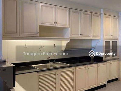 The Habitat Sukhumvit 53, Bangkok, Thailand The Habitat Sukhumvit 53, Bangkok, Thailand