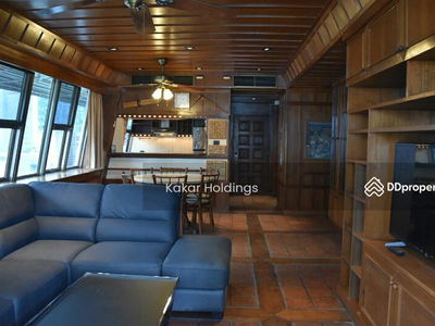 Diamond Tower, Bangkok, Thailand Diamond Tower, Bangkok, Thailand