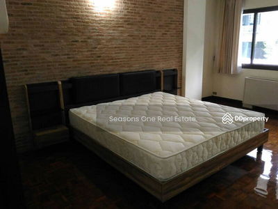 Charming soi 11 spacious bright breezy 3 bedrooms with lots of natural light. Low rise. Very homely, Bangkok, Thailand Charming soi 11 spacious bright breezy 3 bedrooms with lots of natural light. Low rise. Very homely, Bangkok, Thailand