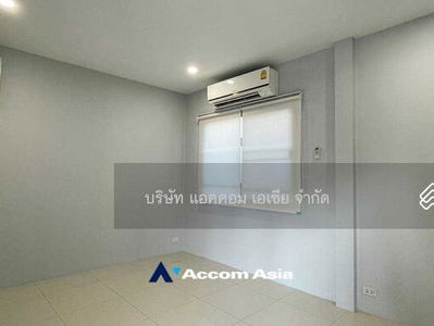 Home Office | 4 Bedrooms House For Rent in Sathorn, Bangkok near BTS Chong Nonsi AA19397, Bangkok, Thailand Home Office | 4 Bedrooms House For Rent in Sathorn, Bangkok near BTS Chong Nonsi AA19397, Bangkok, Thailand