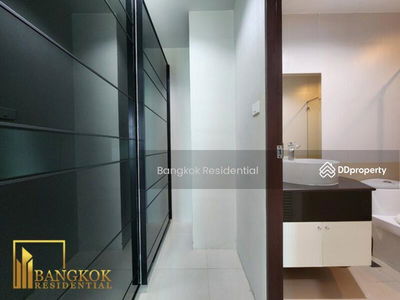 Sukhumvit Living Town, Bangkok, Thailand Sukhumvit Living Town, Bangkok, Thailand