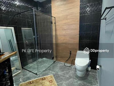 Housing in Ban Chalong, Thailand Housing in Ban Chalong, Thailand