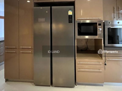 Single House with private pool for rent thonglor area, Bangkok, Thailand Single House with private pool for rent thonglor area, Bangkok, Thailand