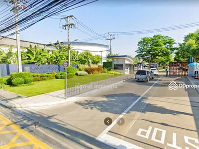 Bun Anan Fresh Market (2 km.) Harrow International Don Mueang Airport ( 2 km., Bangkok, Thailand Bun Anan Fresh Market (2 km.) Harrow International Don Mueang Airport ( 2 km., Bangkok, Thailand