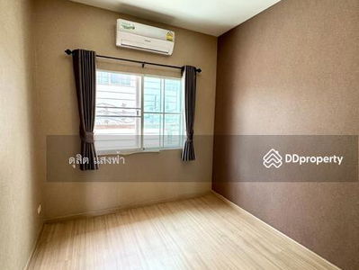 New townhome for rent, corner unit, J.City University, next to Assumption College Sriracha fence, ready to move in, Chon Buri, Thailand New townhome for rent, corner unit, J.City University, next to Assumption College Sriracha fence, ready to move in, Chon Buri, Thailand