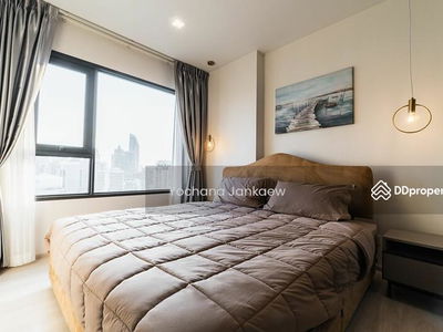 Life One Wireless, Bangkok, Thailand Life One Wireless, Bangkok, Thailand