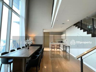 Magnolias Ratchadamri Boulevard, Bangkok, Thailand Magnolias Ratchadamri Boulevard, Bangkok, Thailand