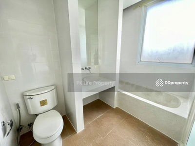 Alojamiento en Ban Ratsada, Thailand Alojamiento en Ban Ratsada, Thailand