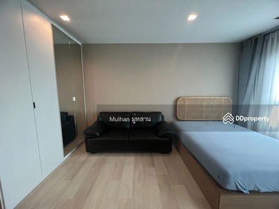 Life One Wireless, Bangkok, Thailand Life One Wireless, Bangkok, Thailand