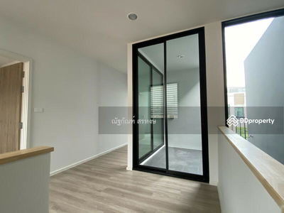 New Connext House Don Mueang, Bangkok, Thailand New Connext House Don Mueang, Bangkok, Thailand