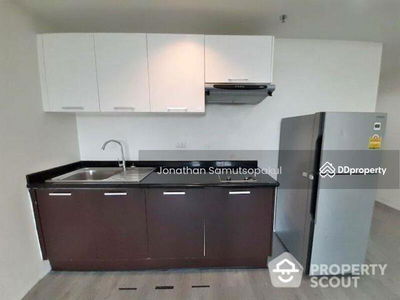 Waterford Sukhumvit 50 condominium, Bangkok, Thailand Waterford Sukhumvit 50 condominium, Bangkok, Thailand