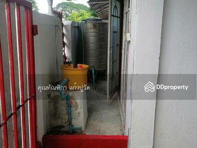 2-story townhouse, Ratchadaphisek Road 19, Chomphon Subdistrict, Chatuchak, Bangkok, Thailand 2-story townhouse, Ratchadaphisek Road 19, Chomphon Subdistrict, Chatuchak, Bangkok, Thailand