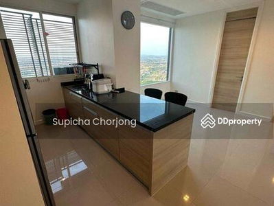 Reflection Jomtien Beach, Pattaya, Thailand Reflection Jomtien Beach, Pattaya, Thailand