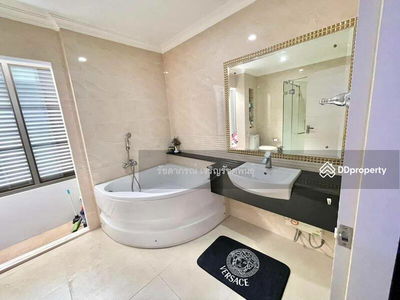 Perfect Masterpiece Rama 9, Bangkok, Thailand Perfect Masterpiece Rama 9, Bangkok, Thailand