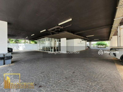 The Peak Sukhumvit 15, Bangkok, Thailand The Peak Sukhumvit 15, Bangkok, Thailand