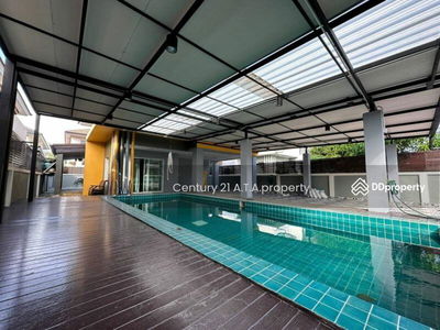 Country Home Lake and Park, Chon Buri, Thailand Country Home Lake and Park, Chon Buri, Thailand