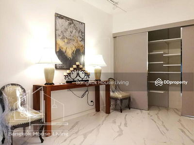 33 Tower, Bangkok, Thailand 33 Tower, Bangkok, Thailand