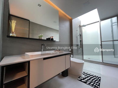 VIVE Rama 9, Bangkok, Thailand VIVE Rama 9, Bangkok, Thailand