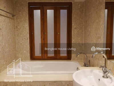 Viscaya Private Residences, Bangkok, Thailand Viscaya Private Residences, Bangkok, Thailand