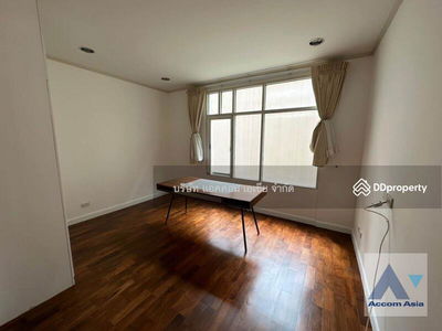 Baan Nunthasiri, Bangkok, Thailand Baan Nunthasiri, Bangkok, Thailand