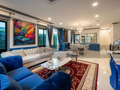 Nantawan Rama 9 New Krungthepkreetha, Bangkok, Thailand Nantawan Rama 9 New Krungthepkreetha, Bangkok, Thailand