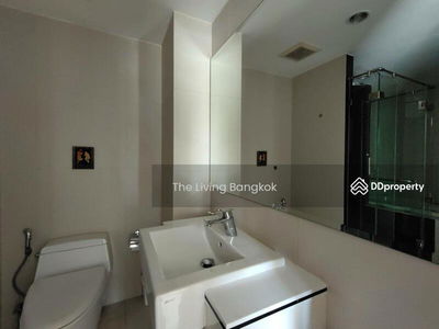 The Crest Sukhumvit 24, Bangkok, Thailand The Crest Sukhumvit 24, Bangkok, Thailand