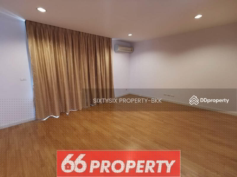 Flora Marigold, Bangkok