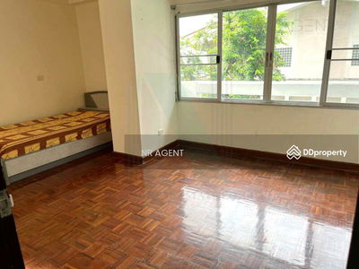 Baan Prachaniwet condominium, Bangkok, Thailand Baan Prachaniwet condominium, Bangkok, Thailand