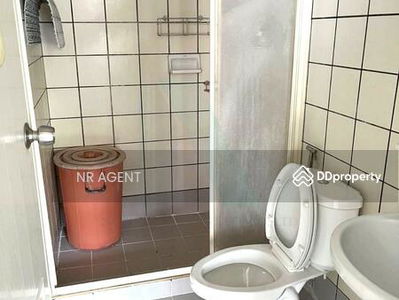 Baan Prachaniwet condominium, Bangkok, Thailand Baan Prachaniwet condominium, Bangkok, Thailand