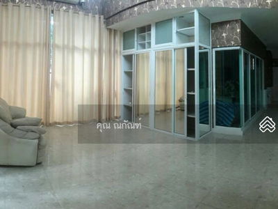 Grand Bangkok Boulevard Ratchada-Ramintra, Bangkok, Thailand Grand Bangkok Boulevard Ratchada-Ramintra, Bangkok, Thailand