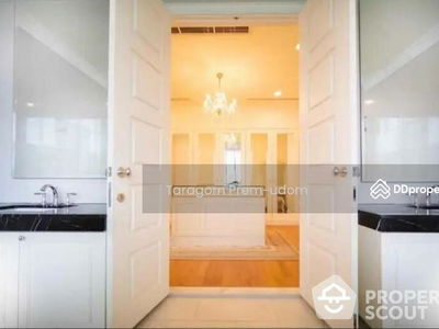 Royce Private Residences, Bangkok, Thailand Royce Private Residences, Bangkok, Thailand