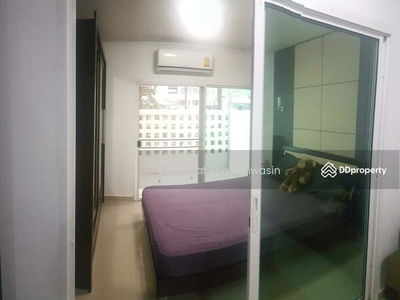 The Lake Metropark Sathorn, Bangkok, Thailand The Lake Metropark Sathorn, Bangkok, Thailand