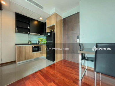 Cheap rent, near BTS Ratchathewi, Wish Signature Midtown Siam, 42nd floor, has a private elevator!! 1 bedroom, 1 bathroom, very new!, Bangkok, Thailand Cheap rent, near BTS Ratchathewi, Wish Signature Midtown Siam, 42nd floor, has a private elevator!! 1 bedroom, 1 bathroom, very new!, Bangkok, Thailand