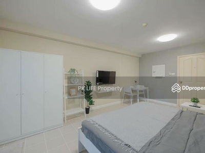 Housing in Ban Ratsada, Thailand Housing in Ban Ratsada, Thailand