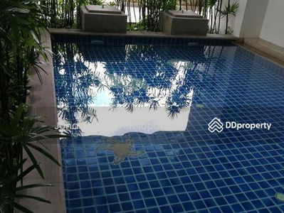 The Complete Rajprarop, Bangkok, Thailand The Complete Rajprarop, Bangkok, Thailand