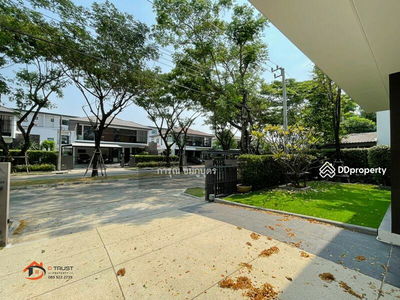 Manthana Onnut–Wongwaen 4, Bangkok, Thailand Manthana Onnut–Wongwaen 4, Bangkok, Thailand