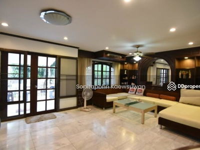 10110, Bangkok, Thailand 10110, Bangkok, Thailand