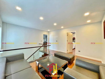 Vinhomes Riverside, Vietnam  Vinhomes Riverside, Vietnam