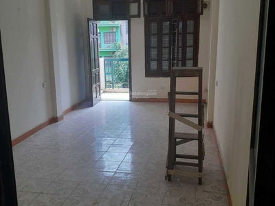 Gehäuse In Hanoi, Vietnam  Gehäuse In Hanoi, Vietnam