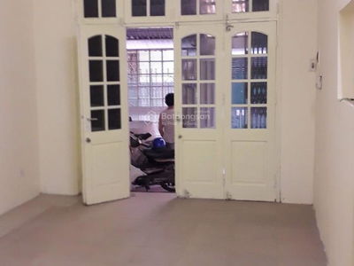 Gehäuse In Hanoi, Vietnam Gehäuse In Hanoi, Vietnam