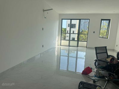 Gehäuse In Nha Be, Vietnam Gehäuse In Nha Be, Vietnam