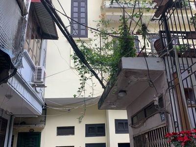 Gehäuse In Hanoi, Vietnam Gehäuse In Hanoi, Vietnam