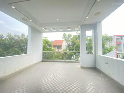 Gehäuse In Nha Be, Vietnam Gehäuse In Nha Be, Vietnam