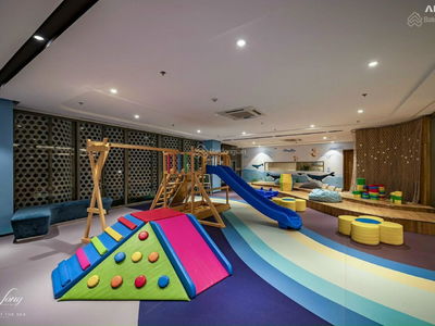 The Song, Vietnam The Song, Vietnam