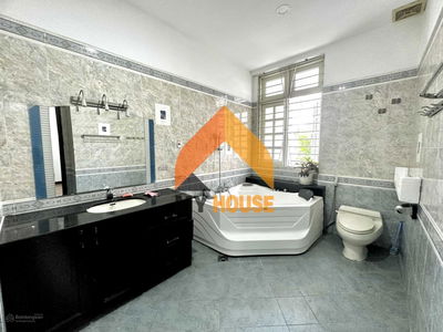 Housing in Nha Be, Vietnam Housing in Nha Be, Vietnam