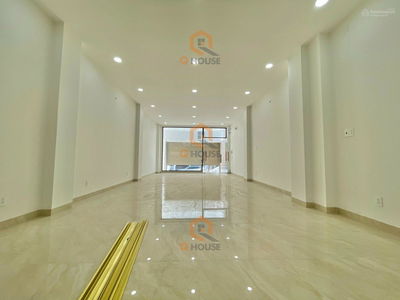 Housing in Nha Be, Vietnam  Housing in Nha Be, Vietnam